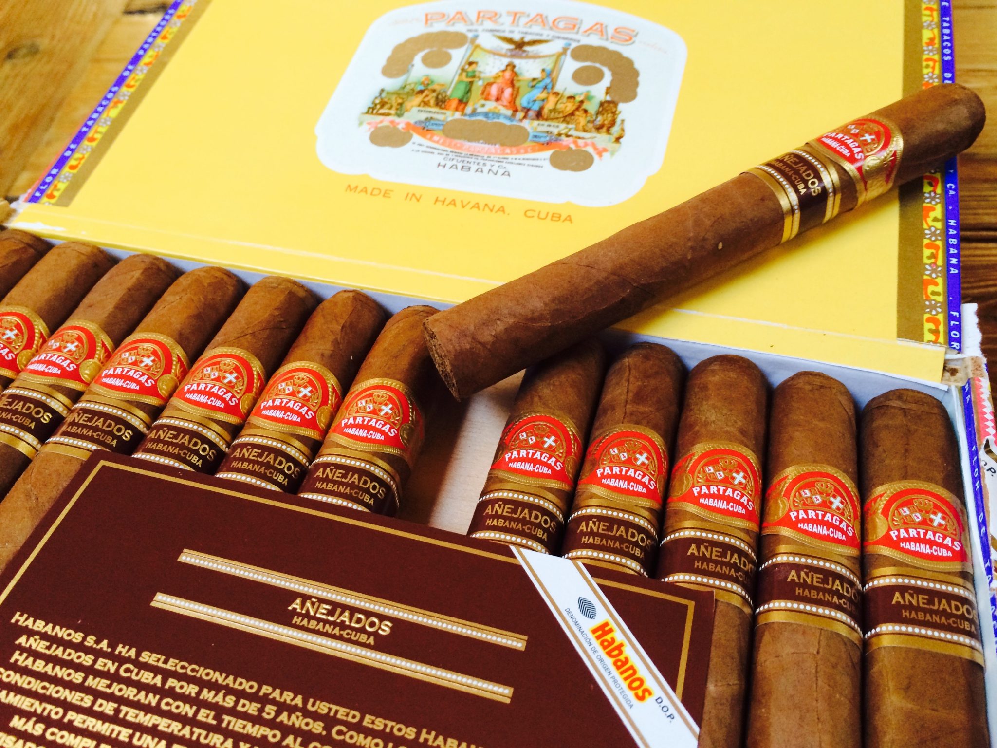 Những điếu Cigar Cuba cao cấp đến từ thương hiệu Partagas